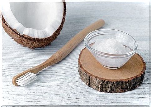 Coconut oil to fight gingivitis