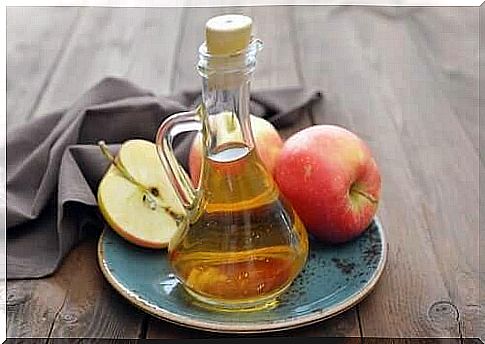 Apple vinegar to regulate menstruation