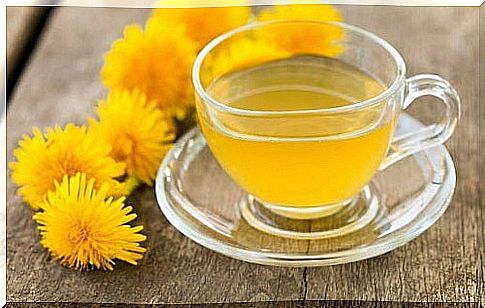 Dandelion tea to clean the blood