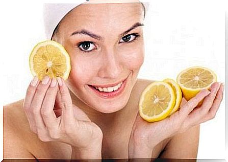 Lemon to lighten the skin