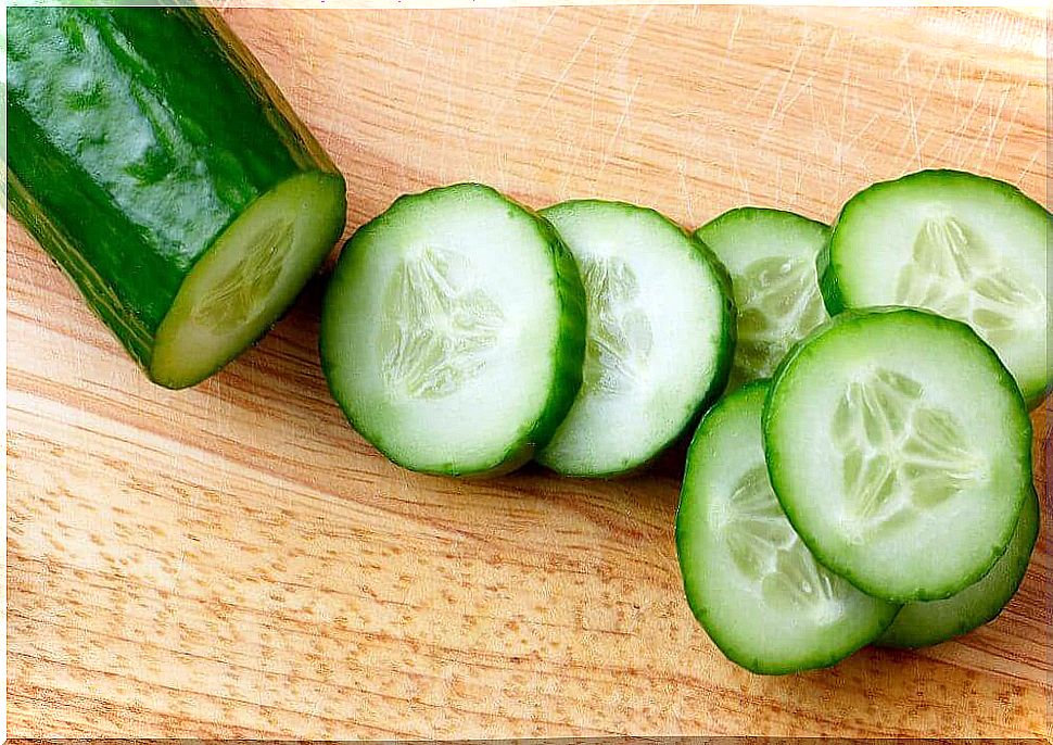 Cucumber in poultice helps fight psoriasis