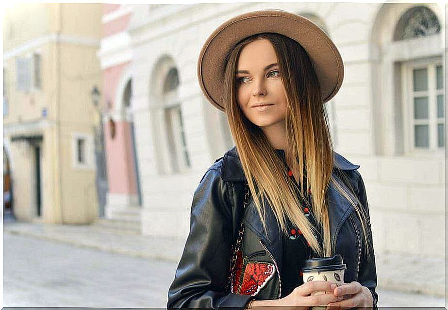 Woman with healthy scalp.