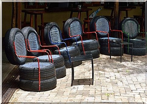 Furniture with recycled material with tires