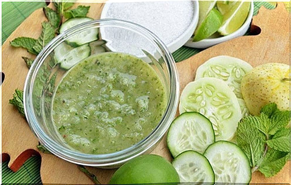 Cucumber mask helps to relieve atopic dermatitis