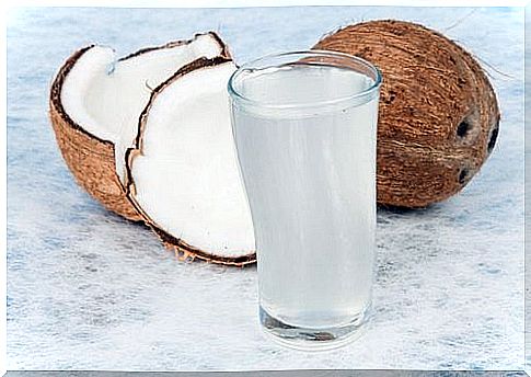 Coconut water to soften scars